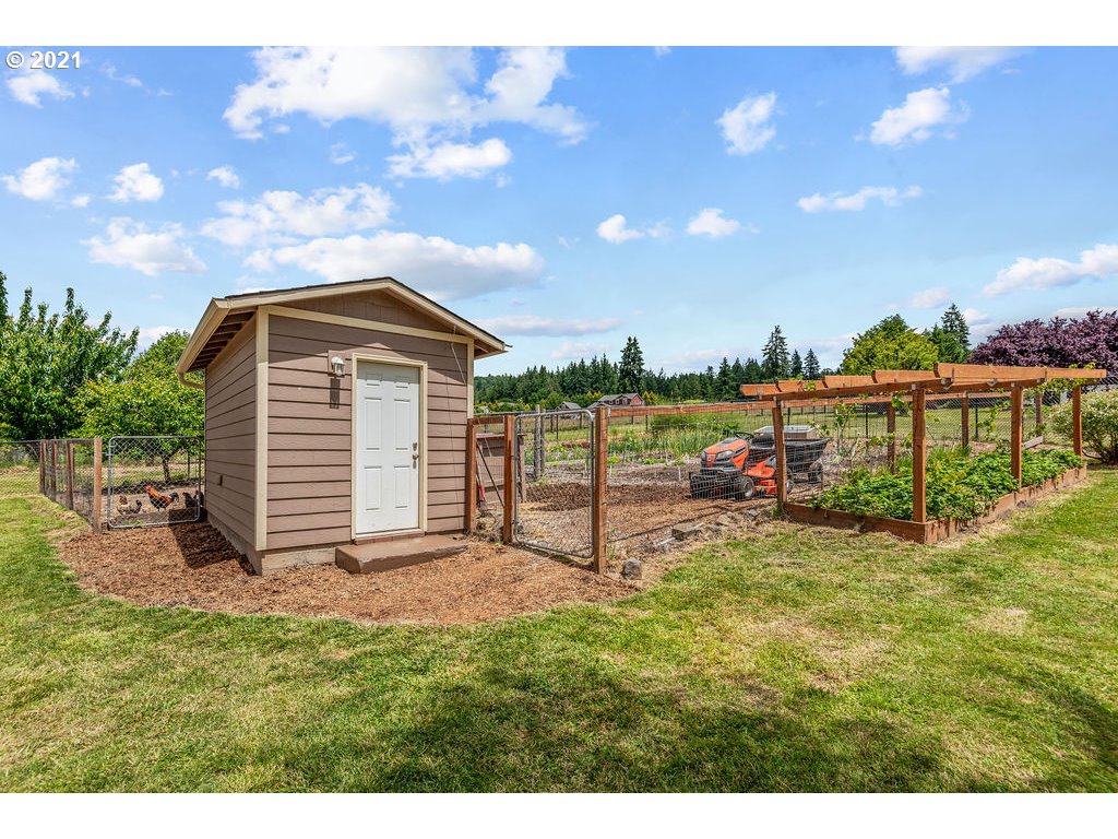1014 Cloverdale Road Kalama, WA 98625 - Photo 32 of 32 Gallery Image 32