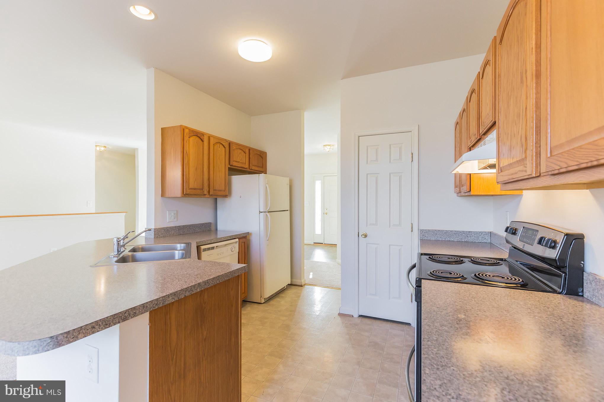 11155 Rawhide Road Lusby, MD 20657 - Photo 8 of 30 Kitchen