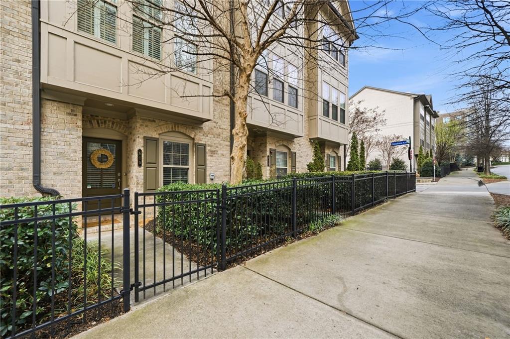 615 Broadview Place Northeast Atlanta, GA 30324 - Photo 2 of 64