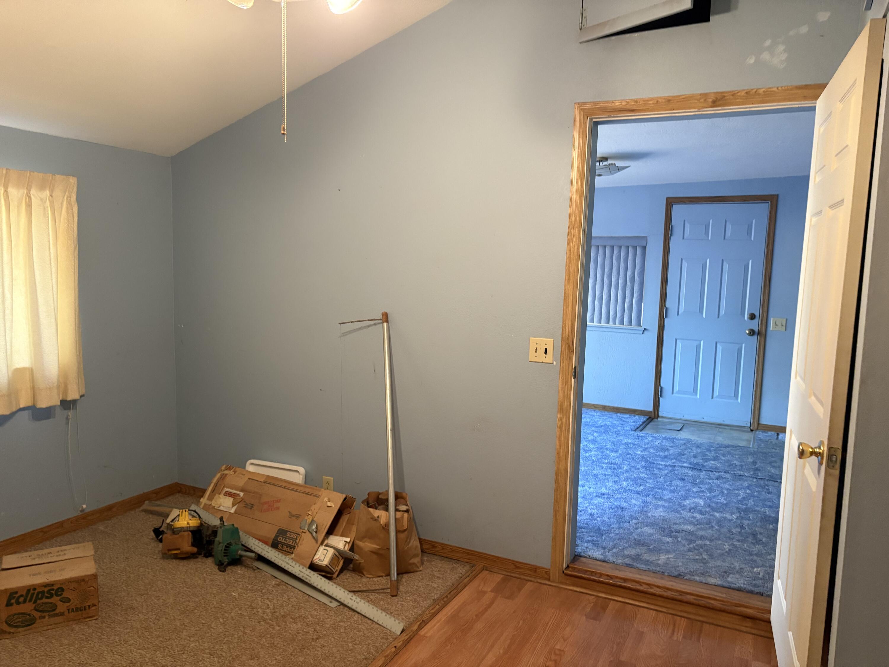 29372 Day Road McArthur, CA 96056 - Photo 23 of 29 a room with a window