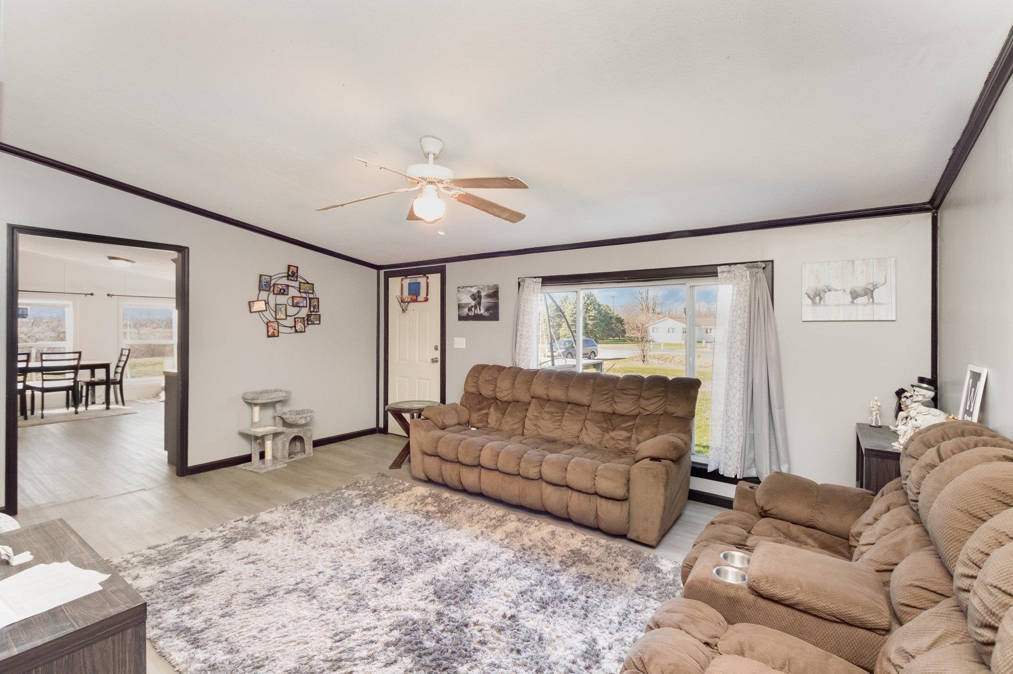 4752 East River Road Freeland, MI 48623 - Photo 4 of 15