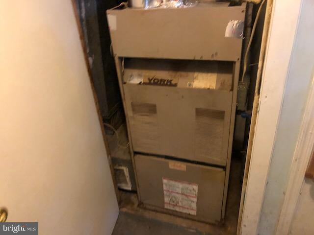 764 Morton Street Northwest Washington, DC 20010 - Photo 7 of 20