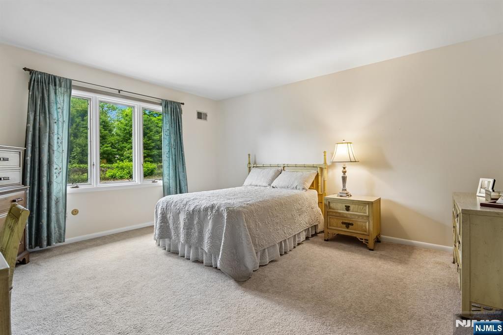 107 Arverne Road West Orange, NJ 07052 - Photo 30 of 50