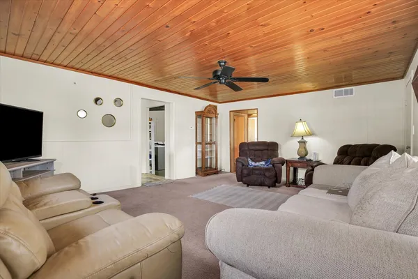 $144,900 | 106 Harrison Street, Catlin, IL 61817