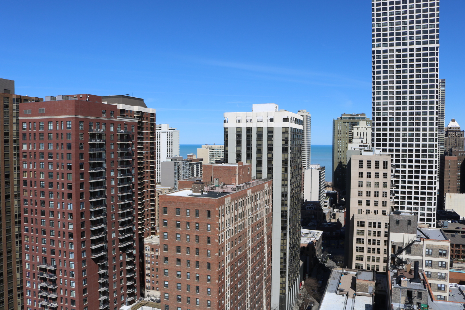 111 West Maple Street, Unit 2301 Chicago, IL 60610 - Photo 16 of 20