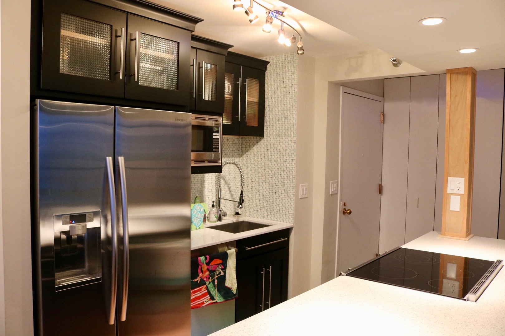 111 West Maple Street, Unit 2301 Chicago, IL 60610 - Photo 3 of 20