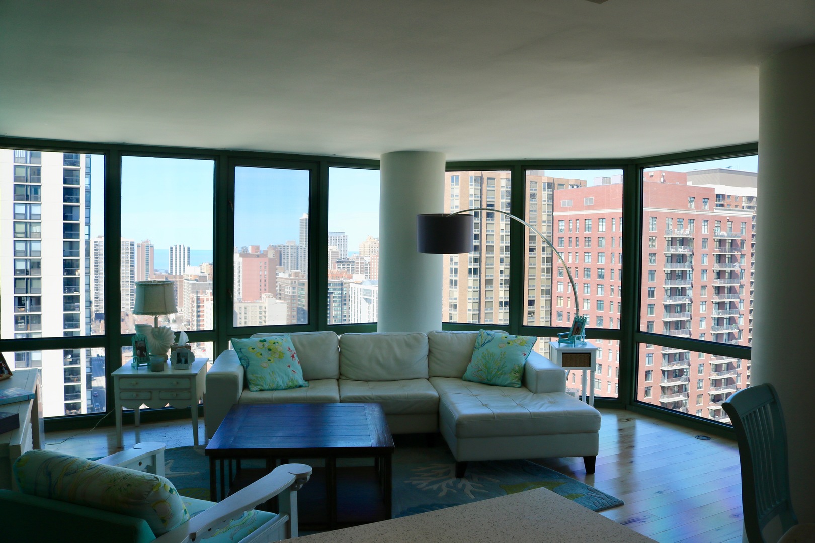 111 West Maple Street, Unit 2301 Chicago, IL 60610 - Photo 4 of 20