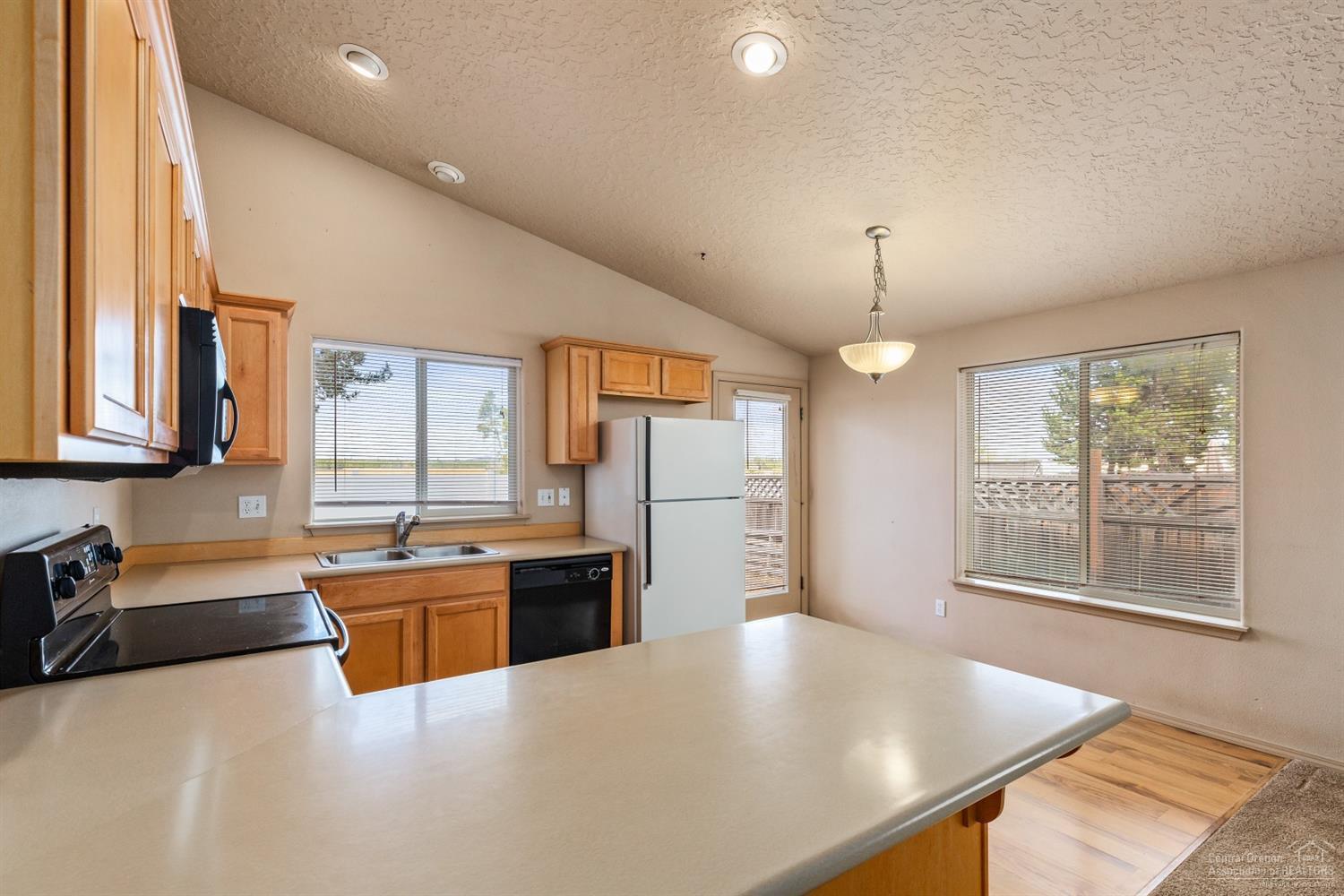 51257 Riley Lane La Pine, OR 97739 - Photo 8 of 19 Additional Photo