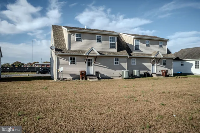 $1,950 | 223 North Brown Street, Fruitland, MD 21826