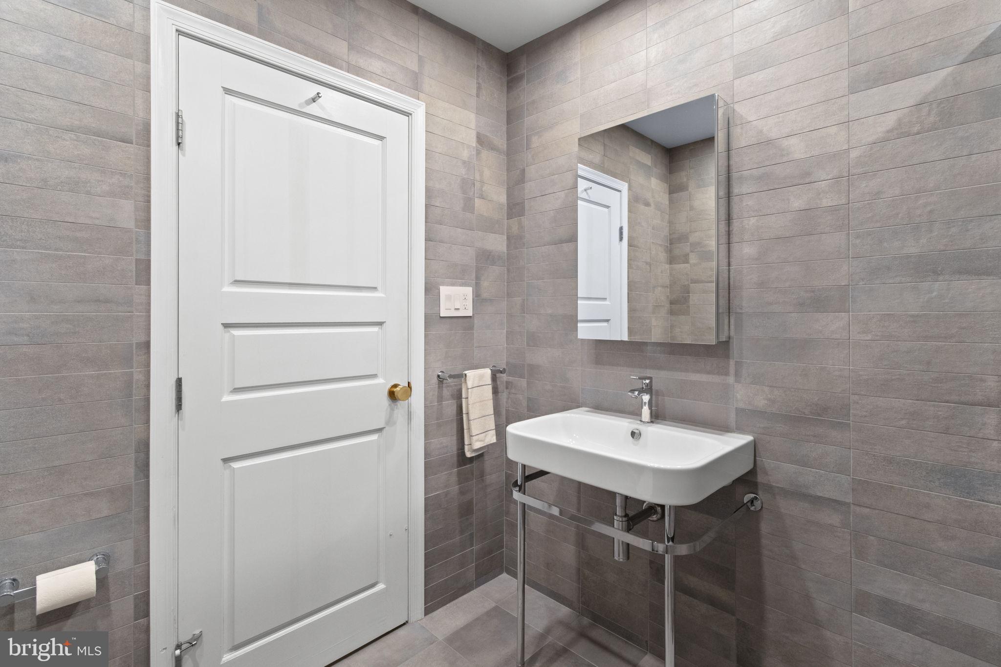 435 Crescent Road Wyncote, PA 19095 - Photo 36 of 63 Newly renovated hall bathroom