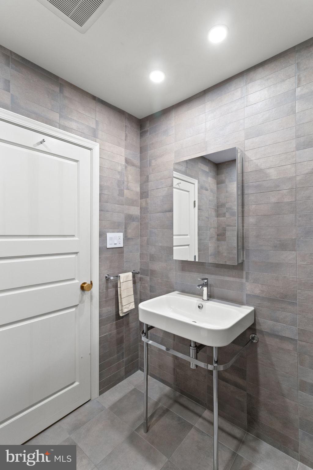 435 Crescent Road Wyncote, PA 19095 - Photo 37 of 63 Newly renovated hall bathroom