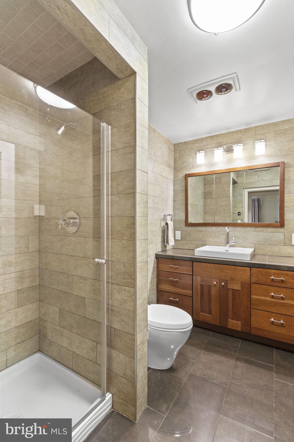 435 Crescent Road Wyncote, PA 19095 - Photo 40 of 63 Hall bathroom