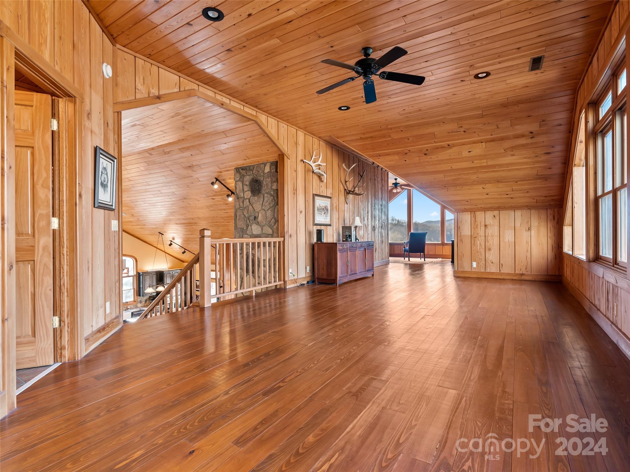 15343 Wayah Road Topton, NC 28781 - Photo 24 of 41 Gallery Image 24