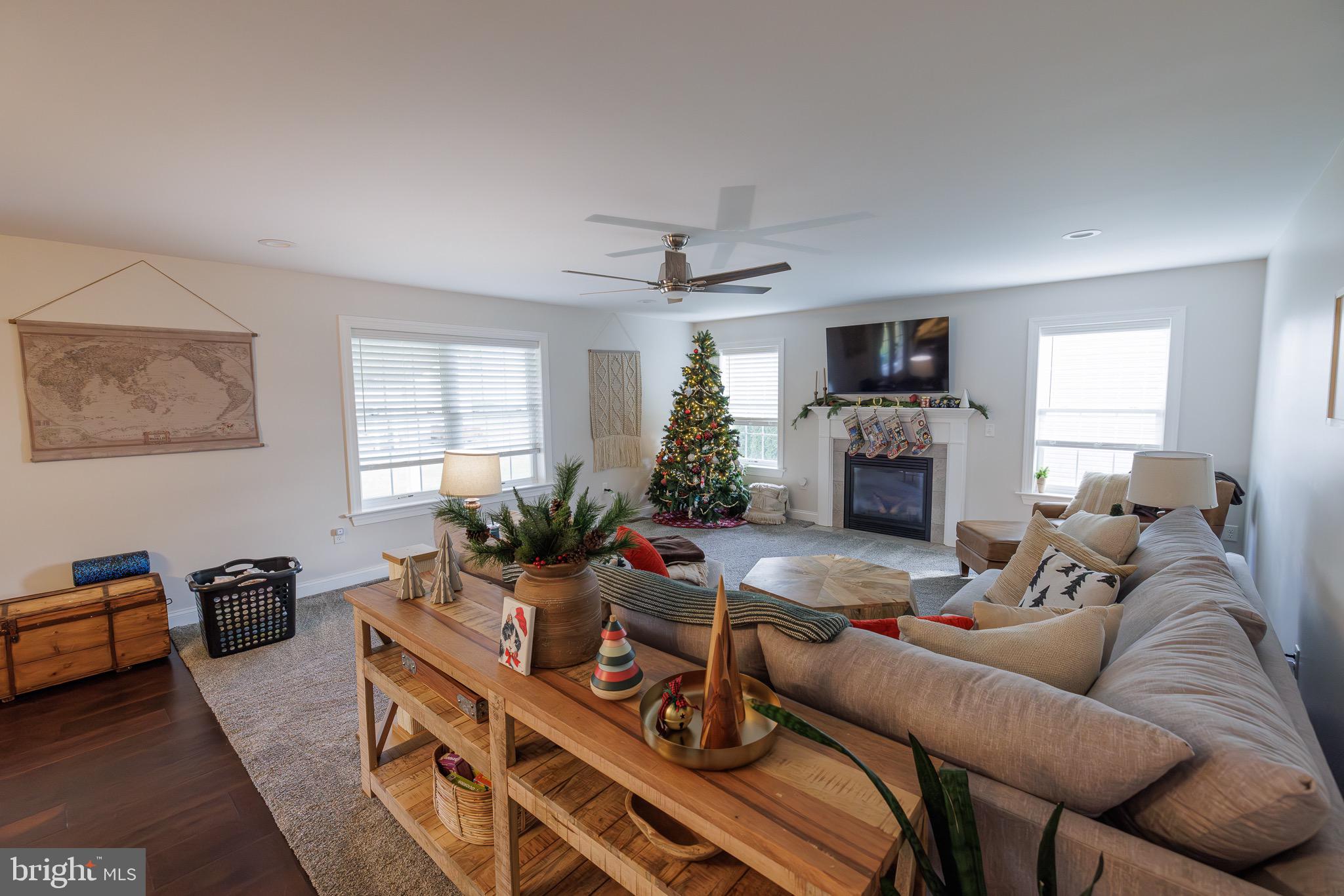 632 Frome Avenue Lititz, PA 17543 - Photo 6 of 36 Gallery Image 6