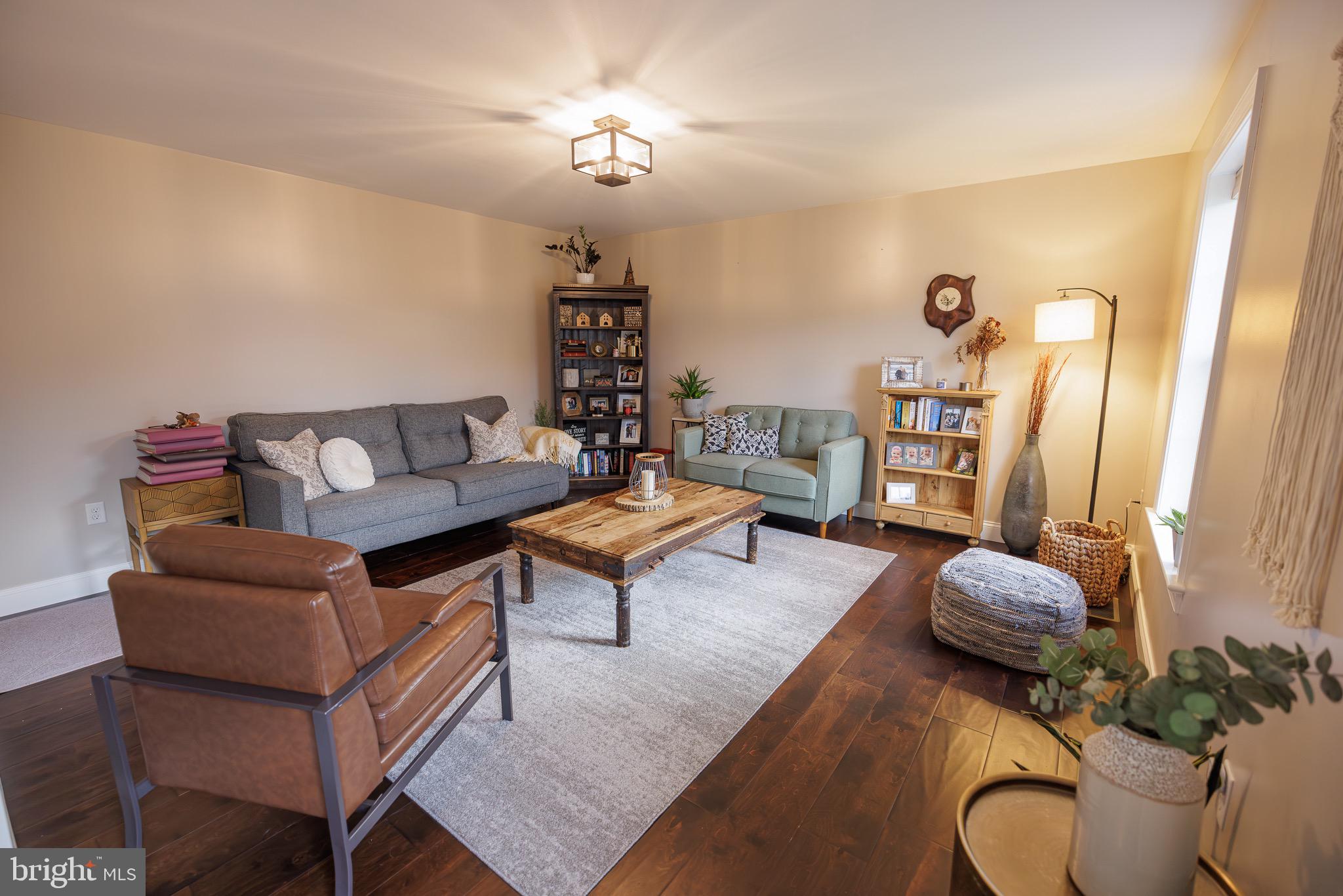 632 Frome Avenue Lititz, PA 17543 - Photo 9 of 36 Gallery Image 9