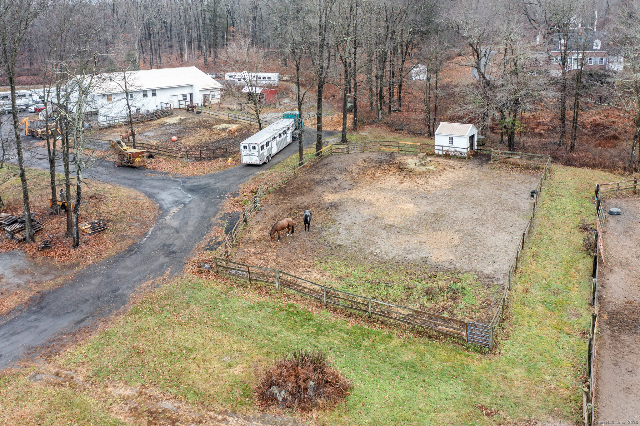 57-59 And Parcel C Pope Road Oxford, CT 06478 - Photo 3 of 36 Horse holding area