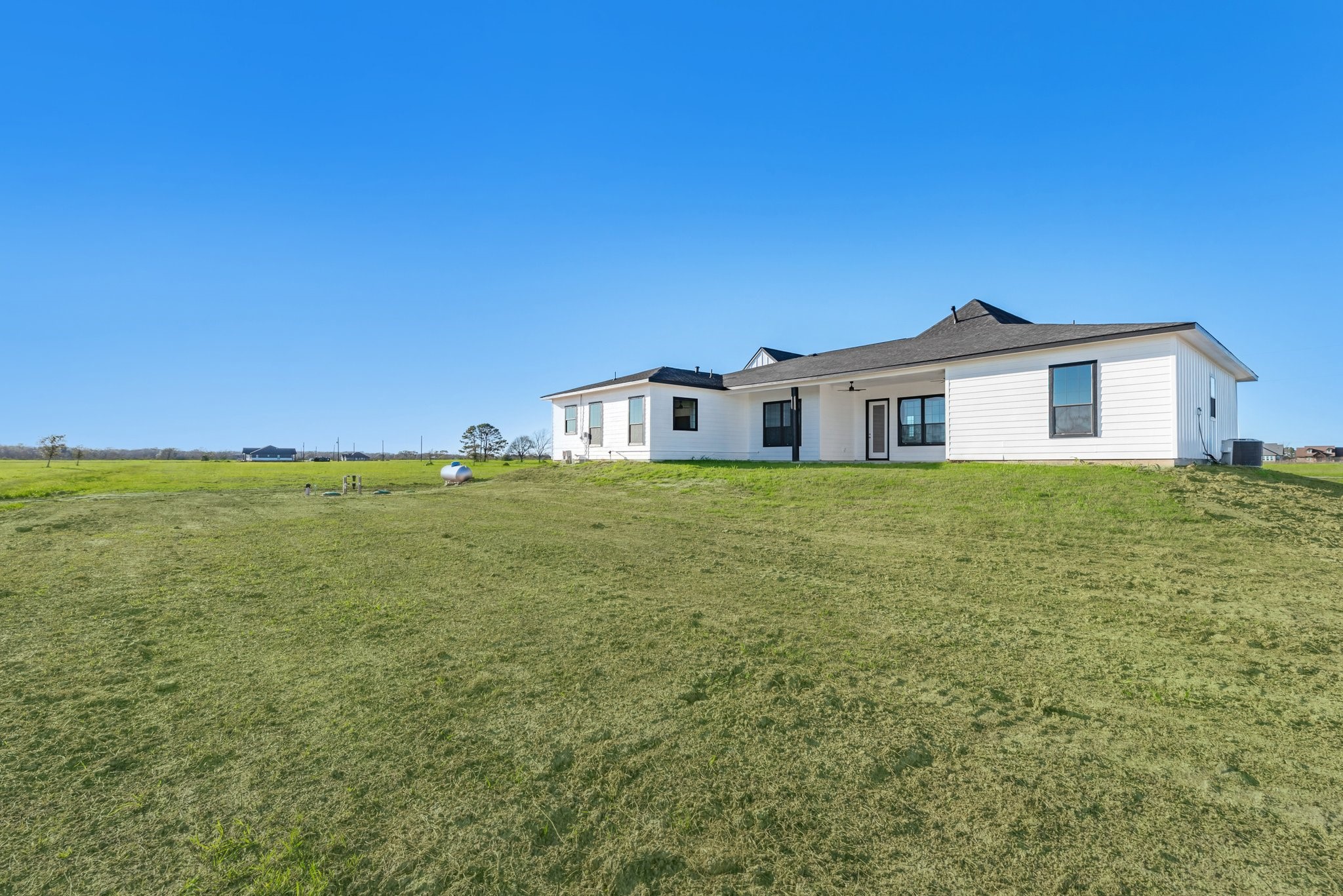519 Chuckwagon Trail Angleton, TX 77515 - Photo 32 of 34 a house view with a garden