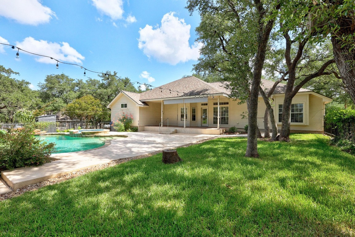 125 Ridgewood Cove Georgetown, TX 78633 - Photo 32 of 40