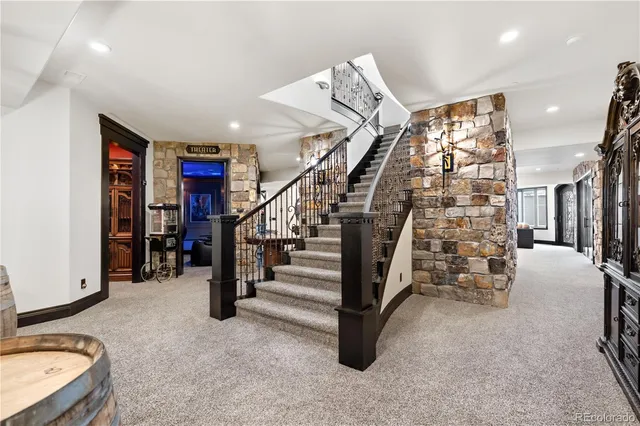 a view of entryway and hall