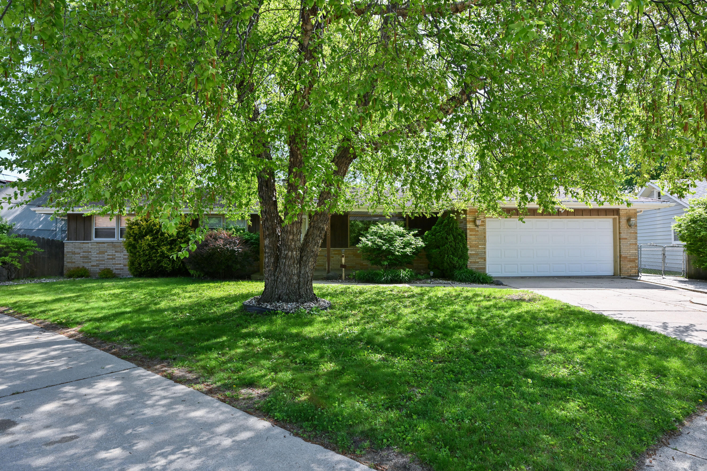 3825 St Clair Street Racine, WI 53402 - Photo 1 of 1 Photo (2)