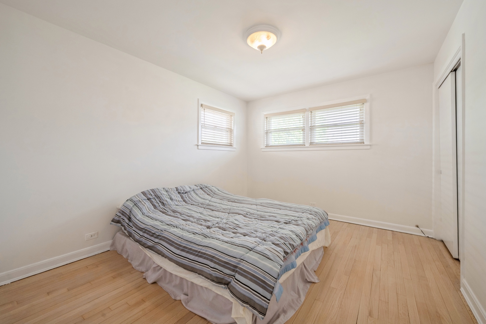 7657 West Rosedale Avenue Chicago, IL 60631 - Photo 8 of 17 Gallery Image 8