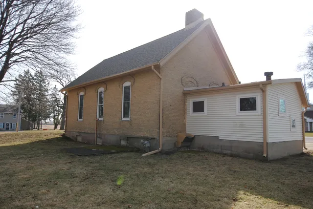 $150,000 | W4614 Potter Road, Lafayette, WI 53121