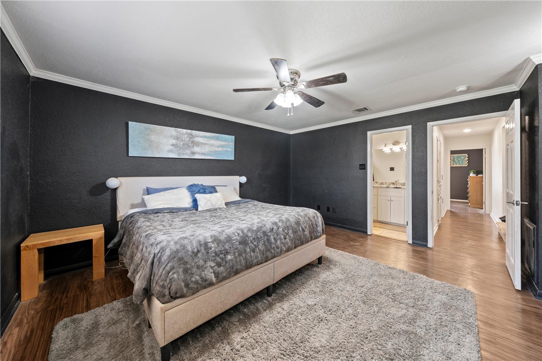 216 Hillside Drive Hewitt, TX 76643 - Photo 12 of 31