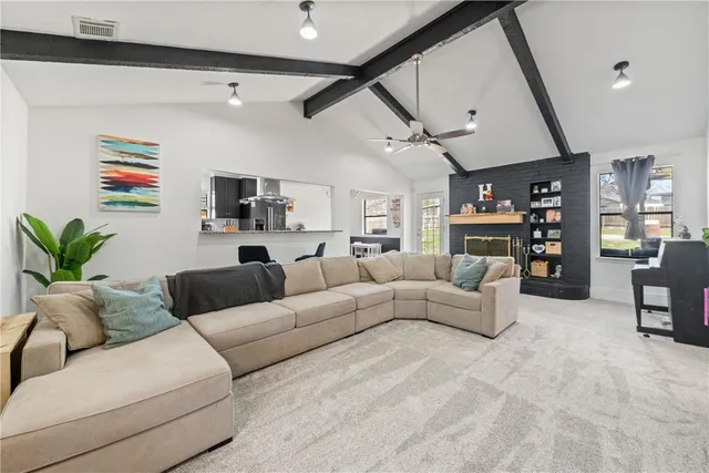 $480,000 | 216 Hillside Drive, Hewitt, TX 76643