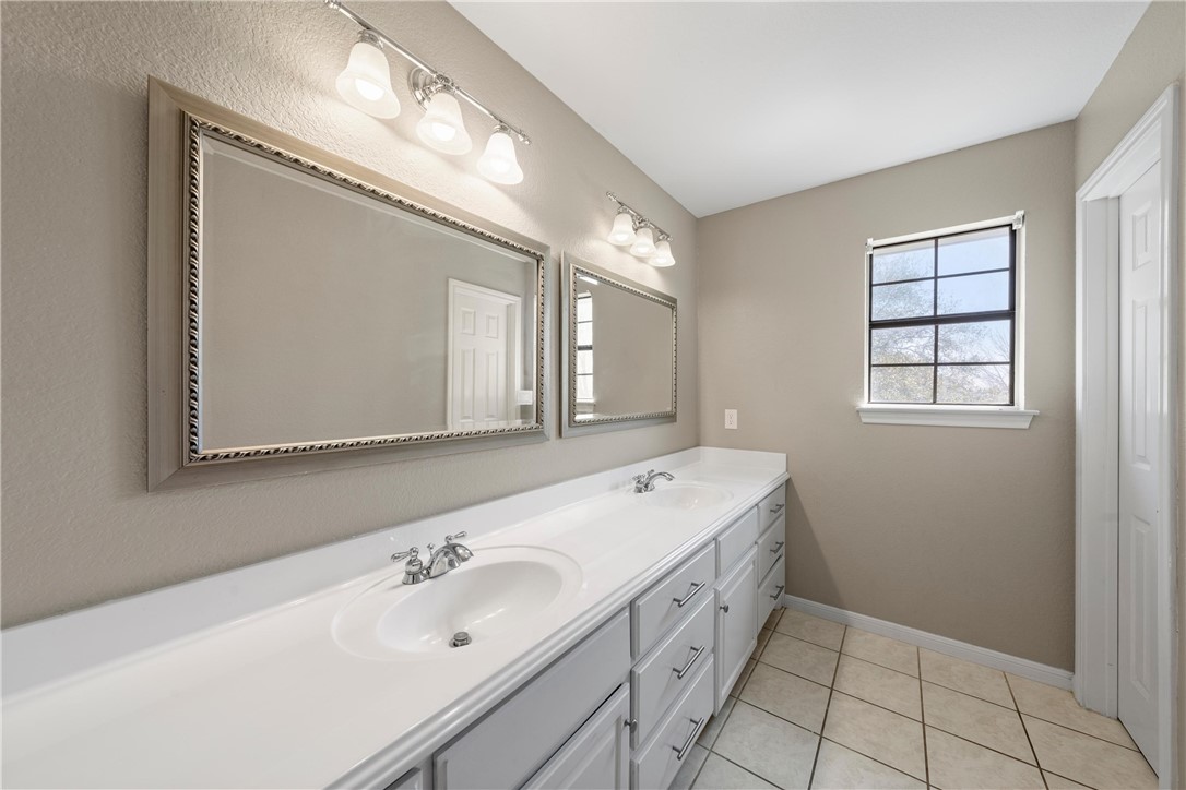 216 Hillside Drive Hewitt, TX 76643 - Photo 21 of 31