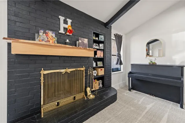 $480,000 | 216 Hillside Drive, Hewitt, TX 76643