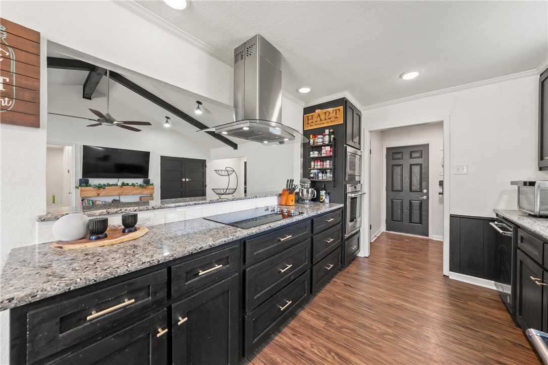 216 Hillside Drive Hewitt, TX 76643 - Photo 5 of 31