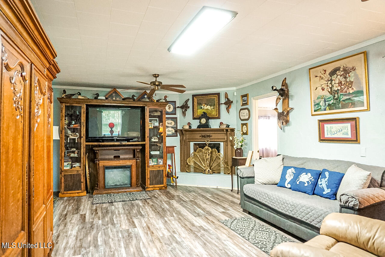 1108 Cowart Road Lucedale, MS 39452 - Photo 7 of 23 DSC01030-2