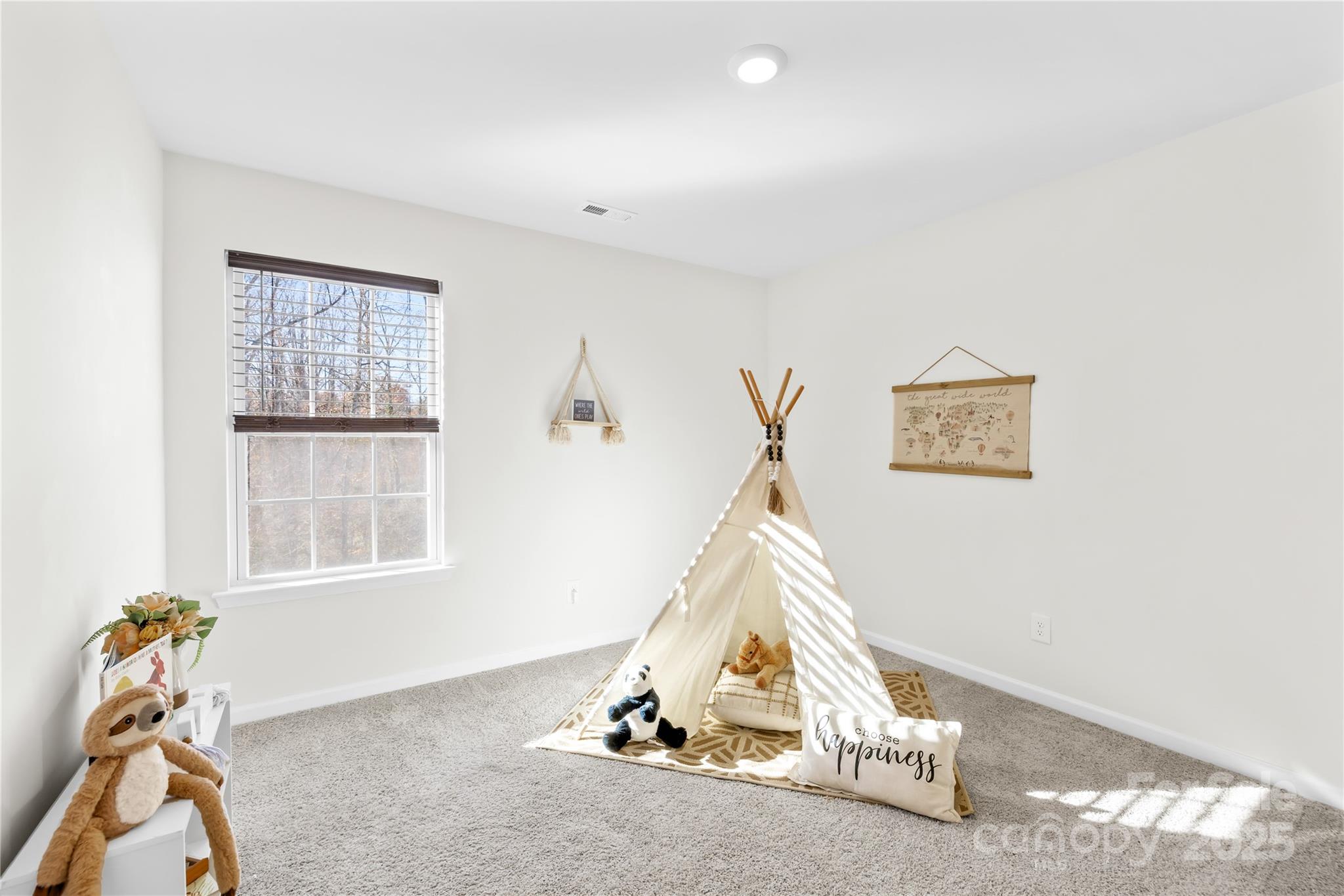 2721 Waybrook Drive Dallas, NC 28034 - Photo 13 of 33 a view of a room with gym equipment