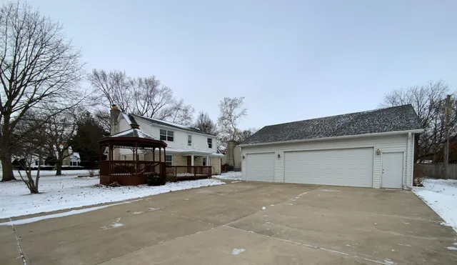 $429,900 | 160 Ingleside Avenue, Aurora, IL 60506