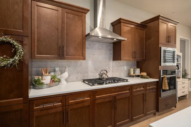 $900,000 | 2047 Menlo Avenue, Clovis, CA 93611