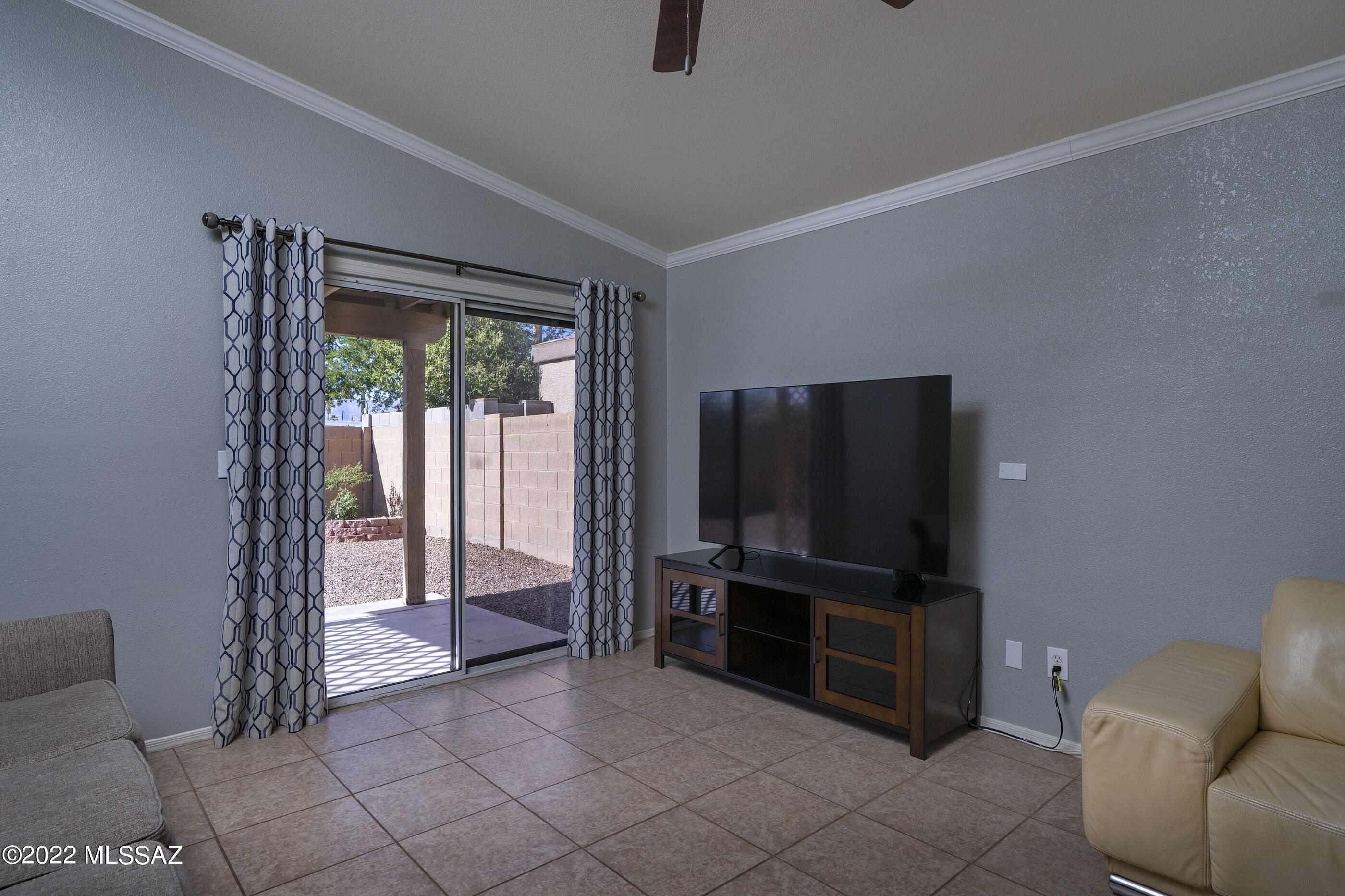7335 East Cross Ridge Place Tucson, AZ 85710 - Photo 5 of 19