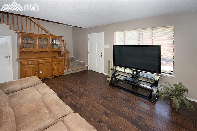725 Alexander Road, Unit B Colorado Springs, CO 80909 - Photo 5 of 24 Gallery Image 5