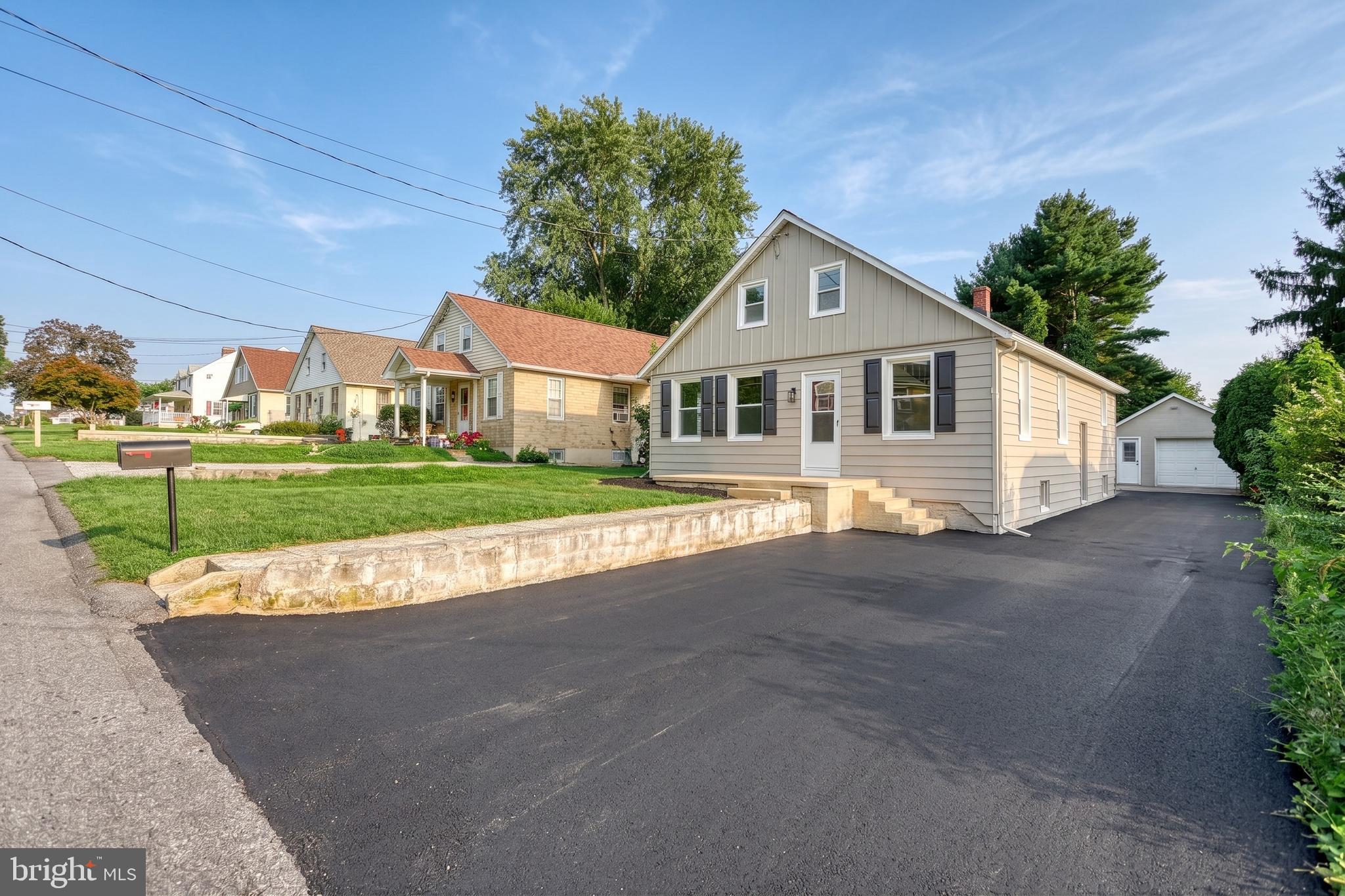 16 East Tolna Road Shrewsbury, PA 17361 - Photo 6 of 84 Gallery Image 6