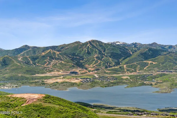 $1,060,000 | 1745 East Outlaw Road, Hideout, UT 84036