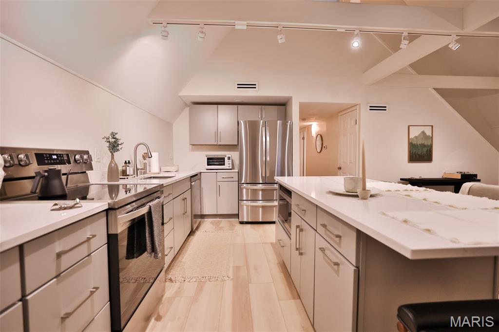 568 Clover Drive Edwardsville, IL 62025 - Photo 15 of 61