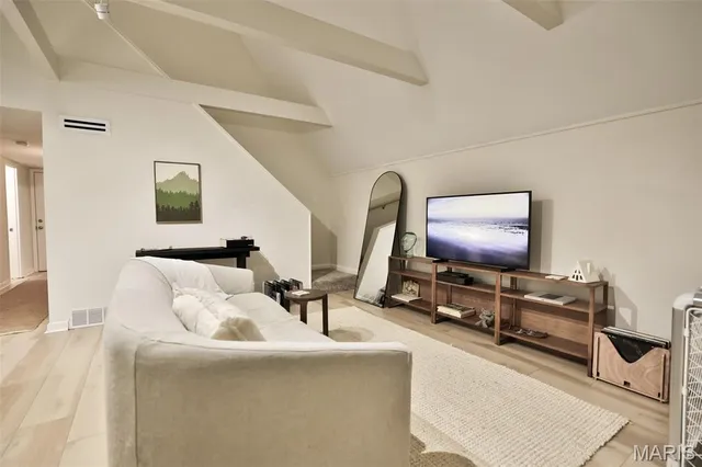 $194,900 | 568 Clover Drive, Edwardsville, IL 62025