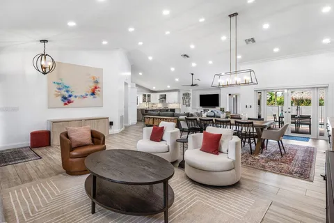 $1,585,000 | 990 Northwest 8th Street, Boca Raton, FL 33486