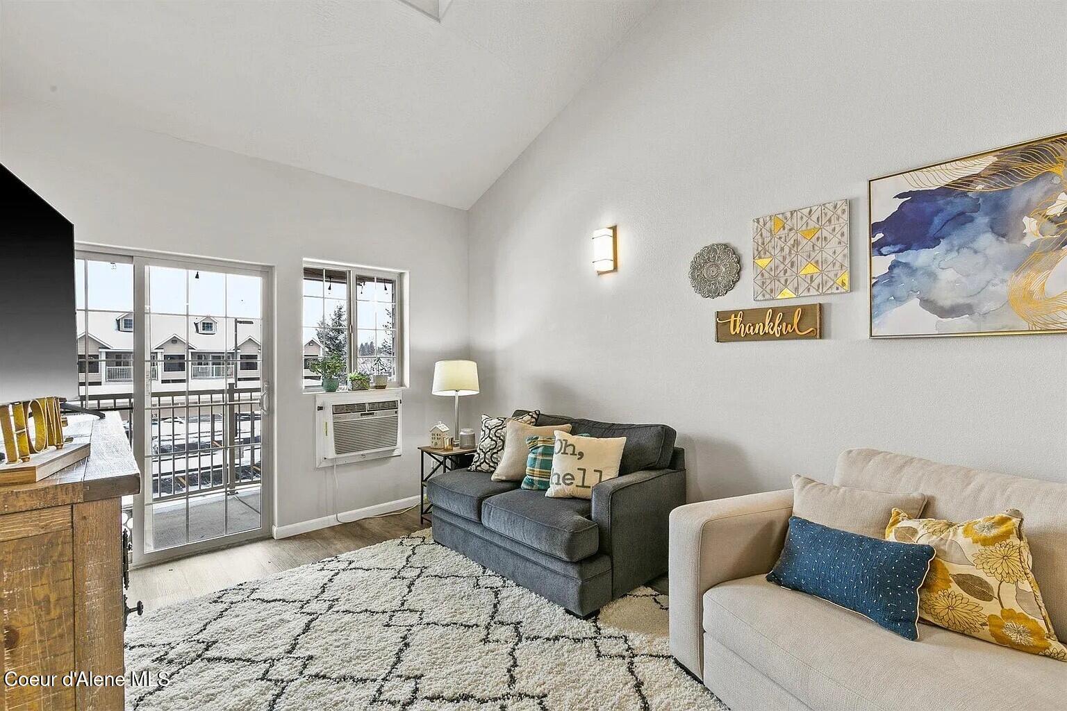 842 Chase Road, Unit 203 Post Falls, ID 83854 - Photo 2 of 12 Chase 2