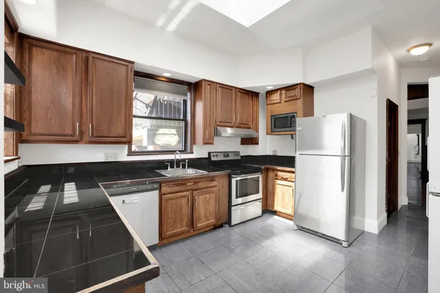 $9,800 | 1828 California Street Northwest, Unit A, Washington, DC 20009