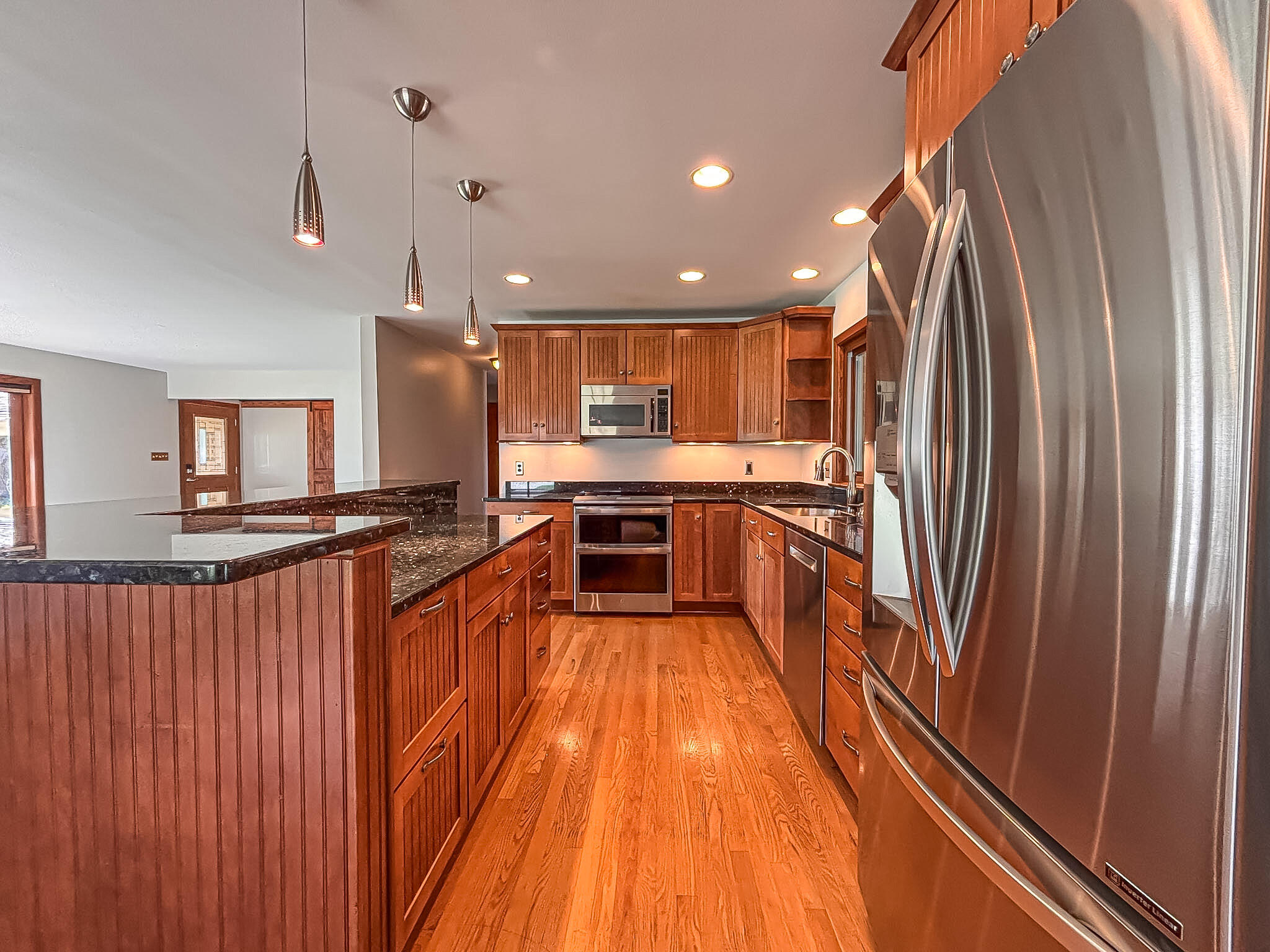 1185 Apache Trail Brookfield, WI 53005 - Photo 14 of 48 Kitchen