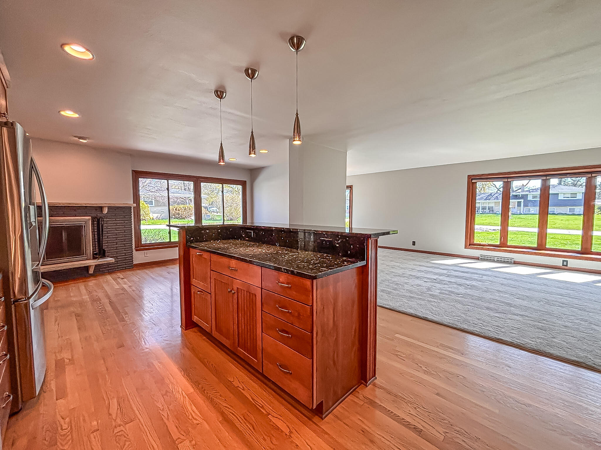 1185 Apache Trail Brookfield, WI 53005 - Photo 15 of 48 Kitchen