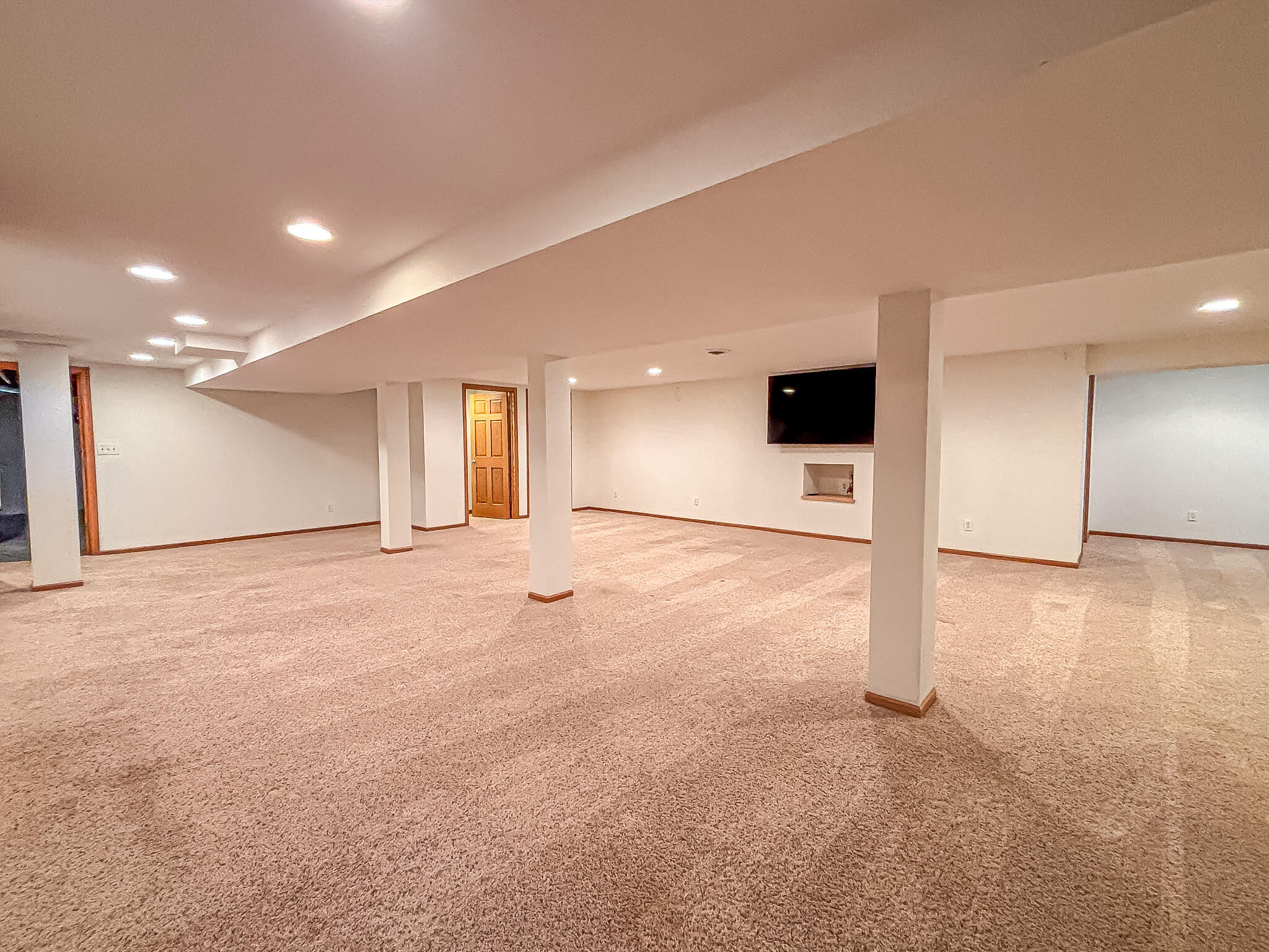 1185 Apache Trail Brookfield, WI 53005 - Photo 29 of 48 Rec Room