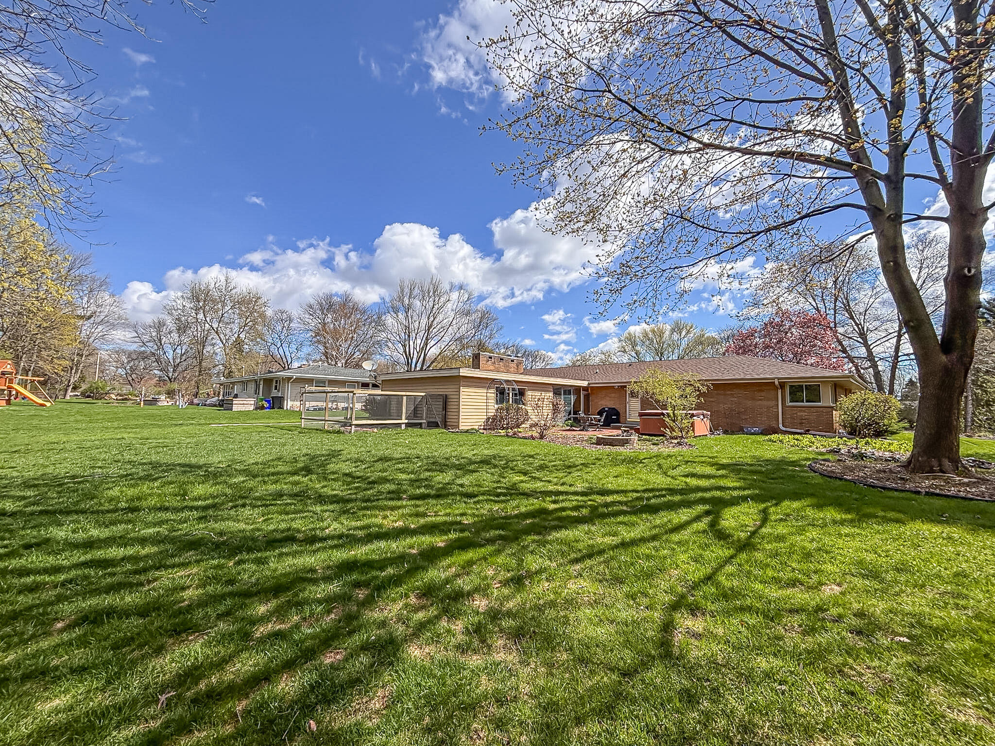 1185 Apache Trail Brookfield, WI 53005 - Photo 45 of 48 Backyard