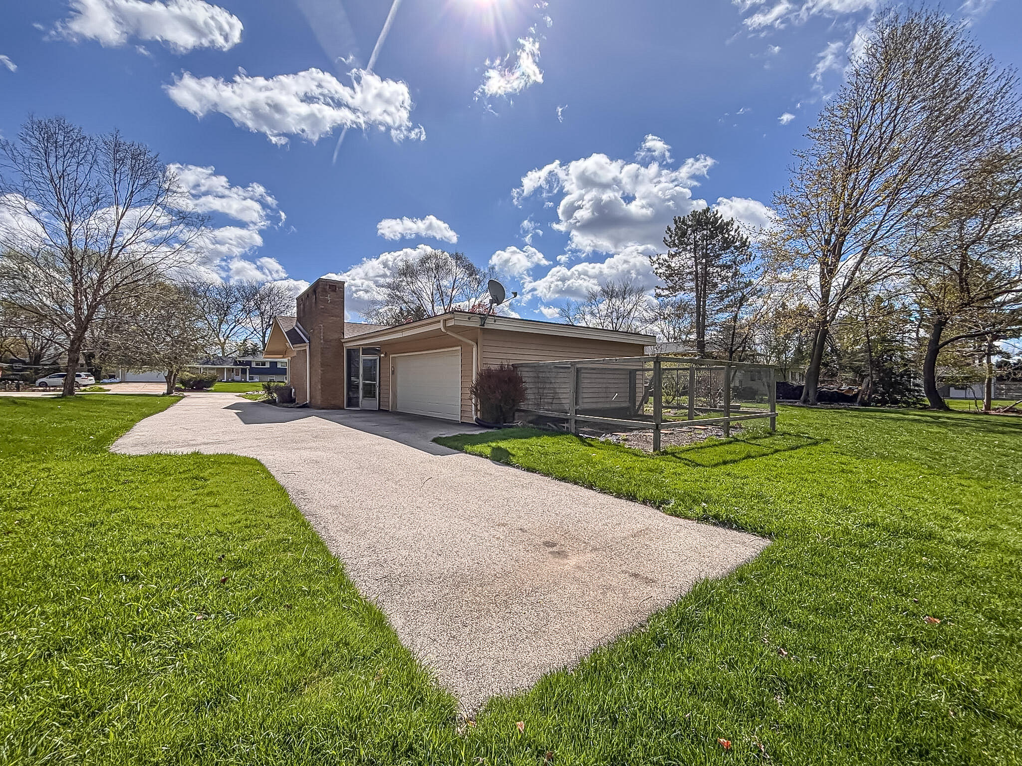 1185 Apache Trail Brookfield, WI 53005 - Photo 47 of 48 Extra Parking