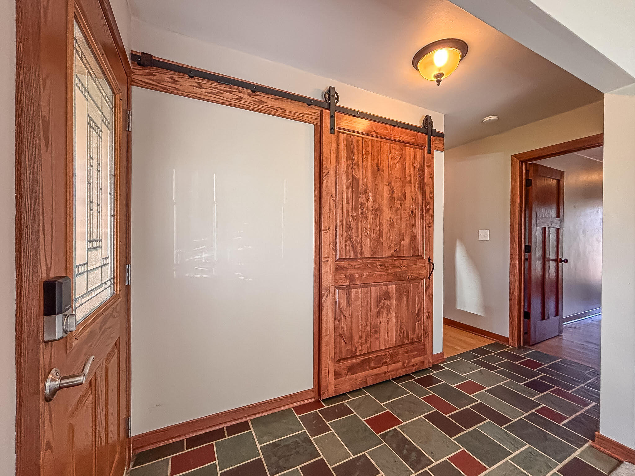 1185 Apache Trail Brookfield, WI 53005 - Photo 5 of 48 Foyer